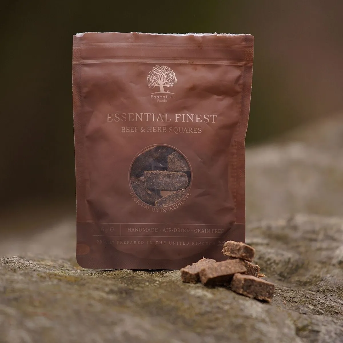 Essential Foods Pehmeät Koiran Herkut|Pikkuherkut Ja Treeninamit*ESSENTIAL Beef & Herb Squares 125 g